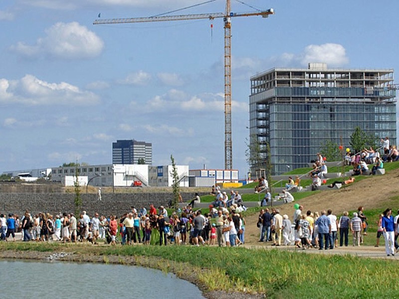 Krupp-Parkfest, Blick auf das ThyssenKrupp Hauptqartier. 22. 08. 2009, © Prengel